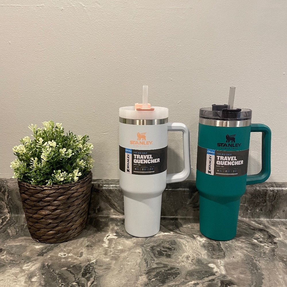 New!! 40oz Stanley Adventure Quencher Tumbler Cups - Tidepool and Cloud